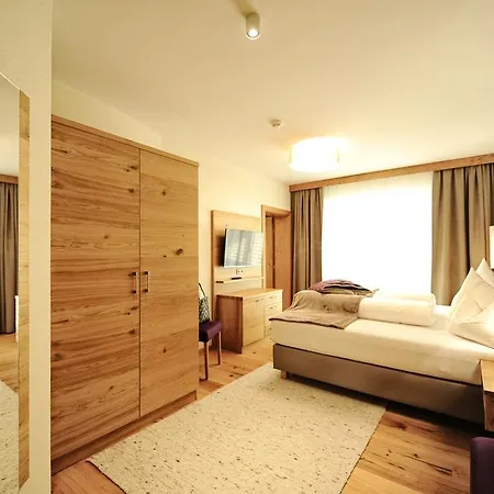 Dorfstadl Hotel 4*