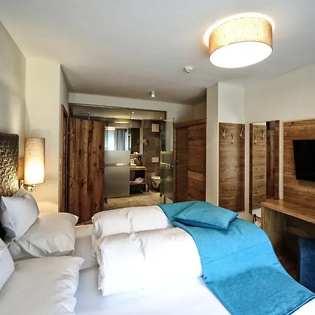 Dorfstadl Hotel 4*