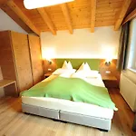 Hotel Dorfstadl 4*