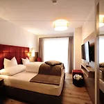Hotell Dorfstadl 4*